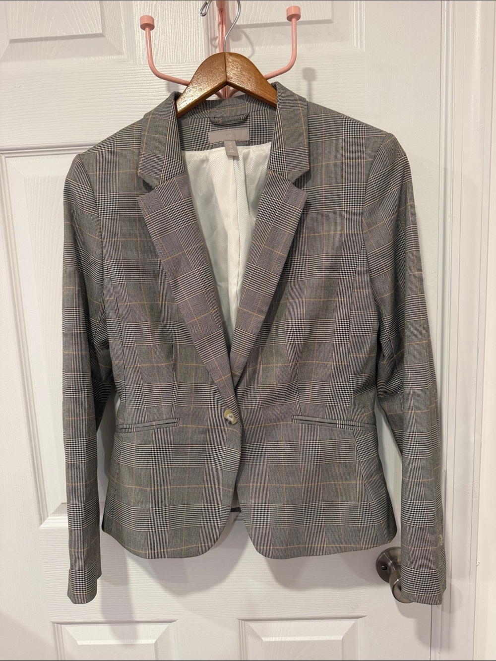 H&M Gray Plaid Blazer with Subtle Tan Windowpane